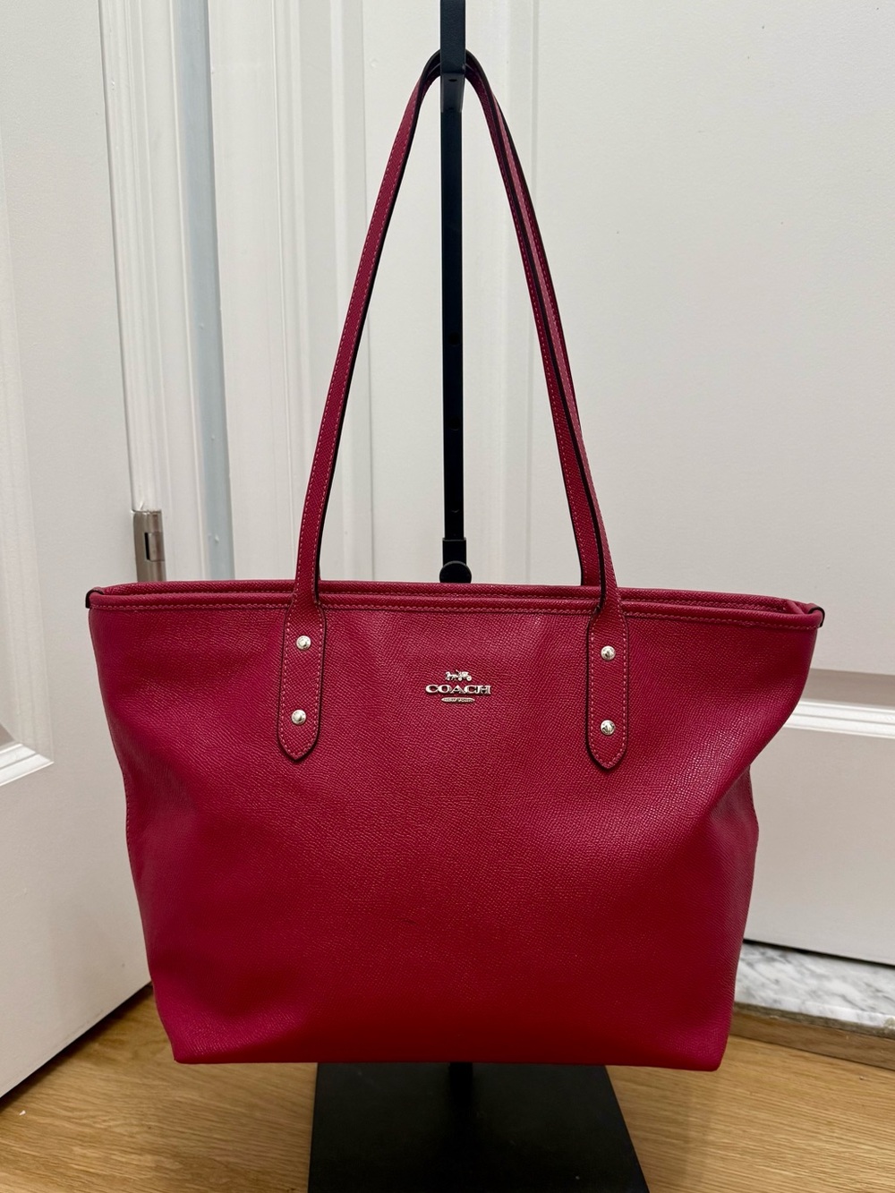 Coach City Zip Tote in Fuchsia